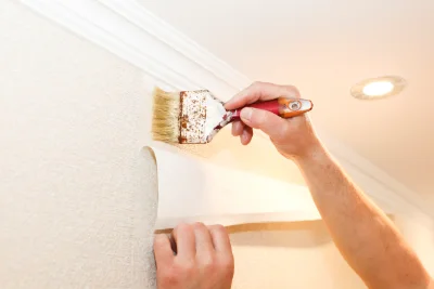 Pose de papier peint à Belonchamp — revêtements muraux et toiles de verre